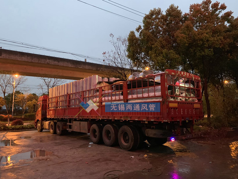 不銹鋼風(fēng)管走一波，抓緊發(fā)貨，因?yàn)檫€要趕著下一批貨